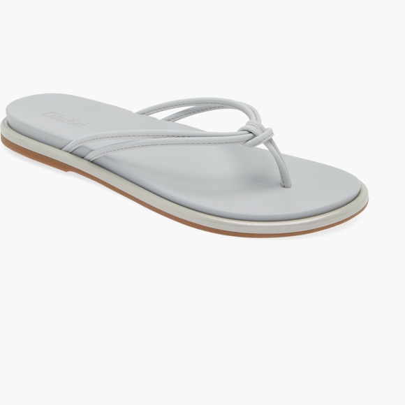 Women's Olukai Aka Sandals size 9 NWT - Picture 1 of 4